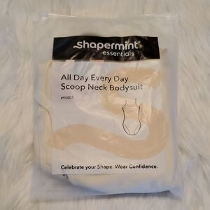 New Shapermint Essentials Beige All Day Scoop Neck Bodysuit Size XL